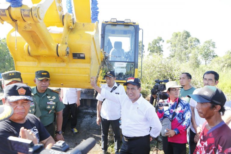 Sejahterakan Petani, Mentan Canangkan Optimasi Lahan Rawa 1 hektar