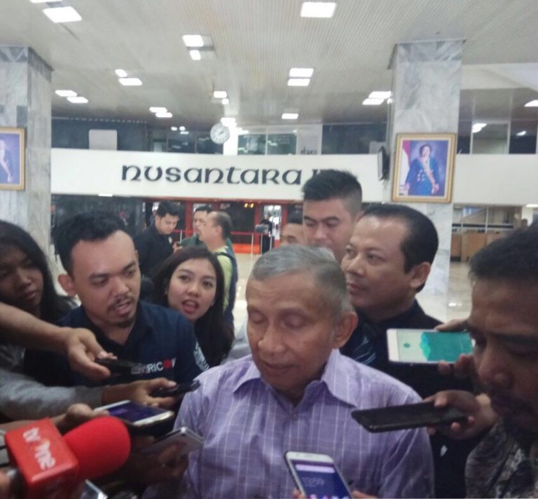 Sambangi DPR, Amien Rais Temui Fadli Zon Bahas Capres