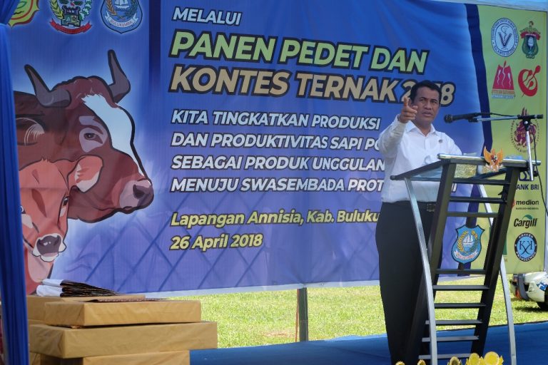 Panen Pedet di Bulukumba, Mentan: Peternakan Harus Sejahterakan Petani