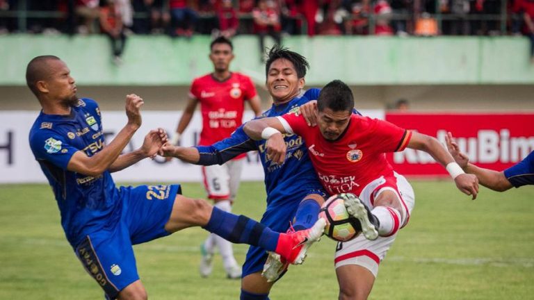 Persib Tolak Opsi Pengunduran Pertandingan vs Persija
