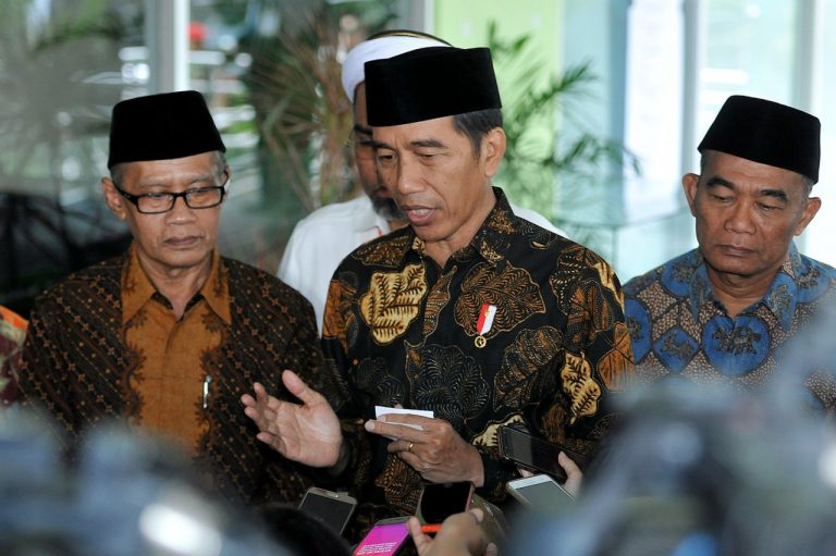 Dollar turun dibawah Rp 14.000, Jokowi : Ya Alhamdulillah