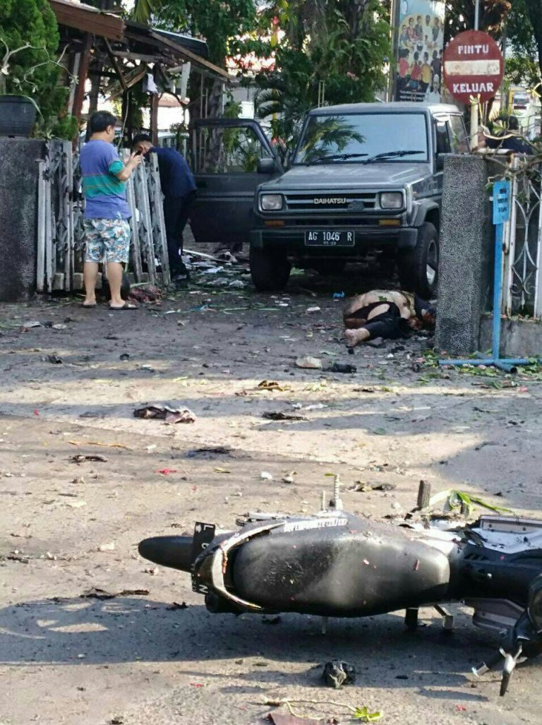 Pengamat Sebut Bom Bunuh Diri di Surabaya Terorganisir