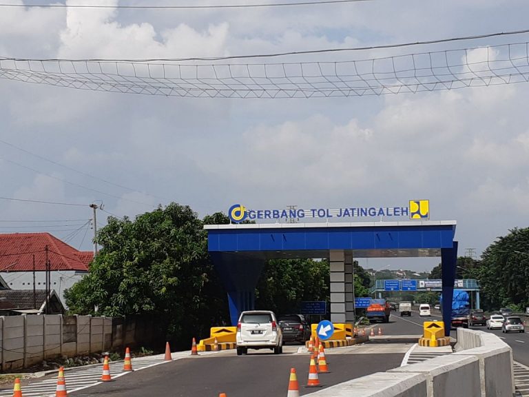 Jalan Tol Semarang Seksi A,B,C Mampu Layani 63 Ribu Kendaraan pada Periode Libur Lebaran 2025