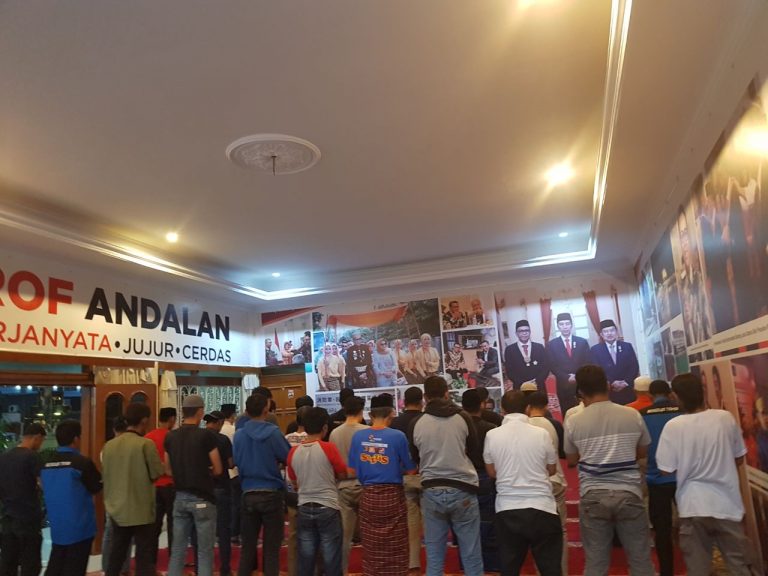 Markas Prof Andalan Gelar Buka Puasa Bersama Warga Selama Ramadhan