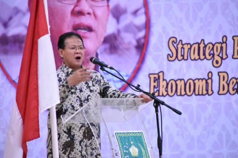 Guru Besar IPB Paparkan Kunci Keberhasilan Pembangunan di Kabupaten Indragiri Hulu