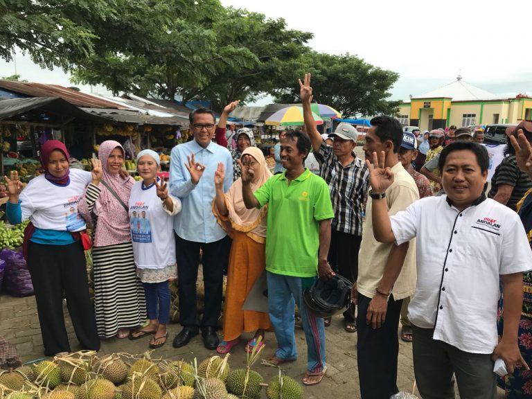 Bertemu Prof Nurdin, Warga Belopa Minta Dibangun Rumah Sakit Regional