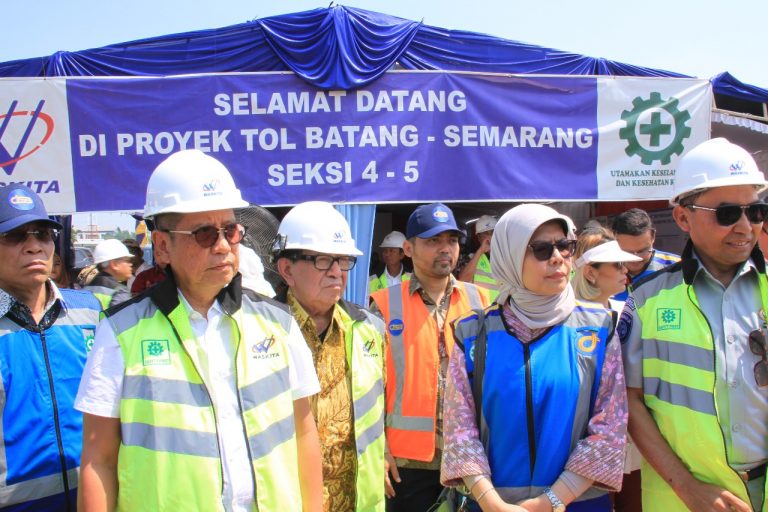 Dirut Jasa Marga dan Komisi VI DPR Tinjau Tol Batang-Semarang Hadapi Lebaran 2018