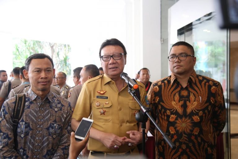 Menpan RB Imbau ASN Tak Bepergian Saat Libur Nataru