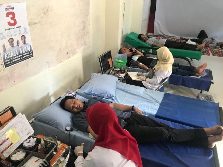 Relawan Prof Andalan Gelar Pemeriksaan Kesehatan Gratis dan Aksi Donor Darah