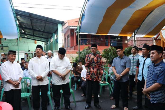 Calon Gubernur Sulawesi Selatan nomor urut 3 Prof Nurdin Abdullah berkunjung di Tanete, Kabupaten Bulukumba, Jumat (25/5/2018).