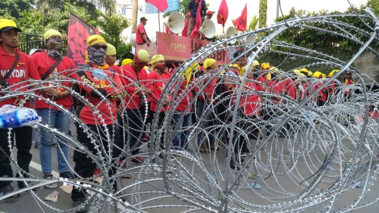 Pemerintah Diberi Waktu Tiga Bulan Susun Peraturan Turunan Perpres TKA