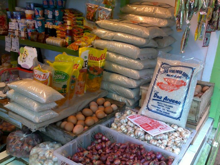 Selama Ramadan, Bulog Jamin Stok Pangan di Jakarta Aman
