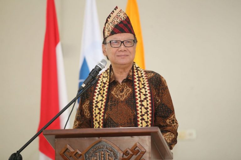 Sebut Pemerintah Tak Mungkin Palsukan e-KTP, Tjahjo Tuding Ada Oknum
