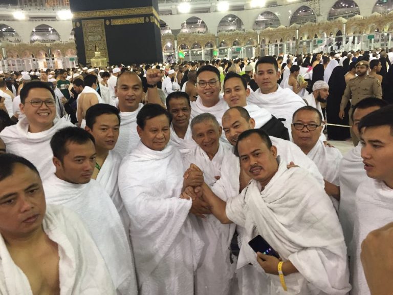 Elit Politik Umrah Bareng, Golkar: Semoga Murni Ibadah