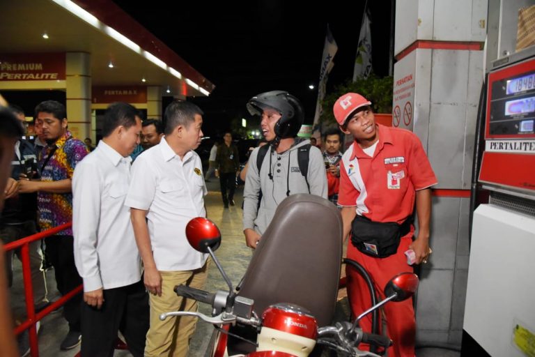 Menteri Jonan Pantau Langsung Penyaluran Premium di Wilayah Jamali