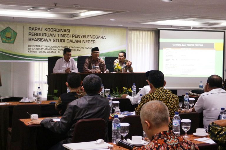 Kemenag Gelar Ujian Tulis Program Beasiswa 5000 Doktor Dalam Negeri