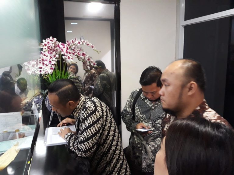 Lapor ke MKD, Kuasa Hukum Ronny Tak Miliki Bukti Foto Pelaku