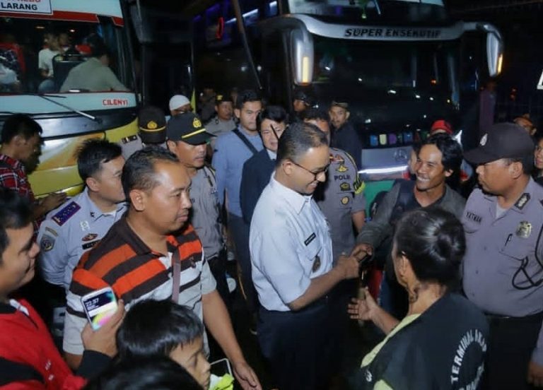 Malam Takbiran, Anies – Sandi Akan Habiskan Waktu di Lima Lokasi