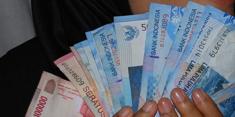 THR harusnya menjadi Isu Kesejahteraan, bukan Isu Politik