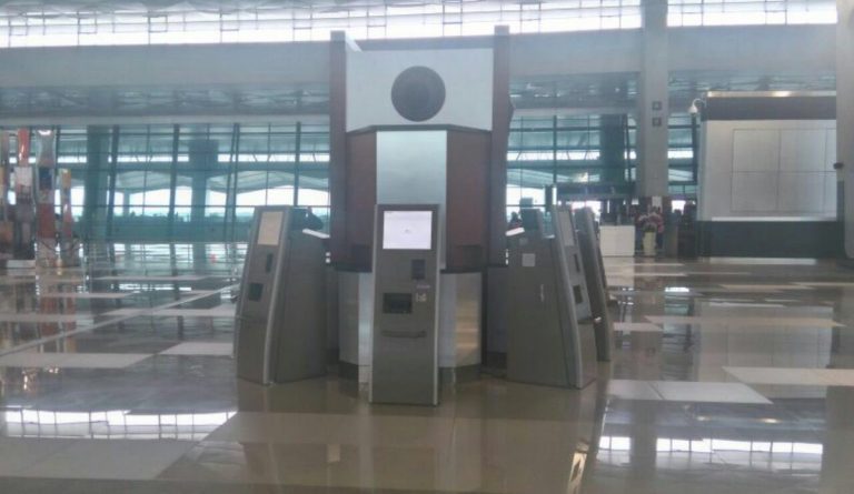 Garuda Indonesia Optimalkan 38 Fasilitas Self Chek-In Terminal Tiga