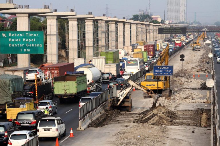 Jasa Marga Simulasi Pengurangan Lajur di Tol Jakarta-Cikampek
