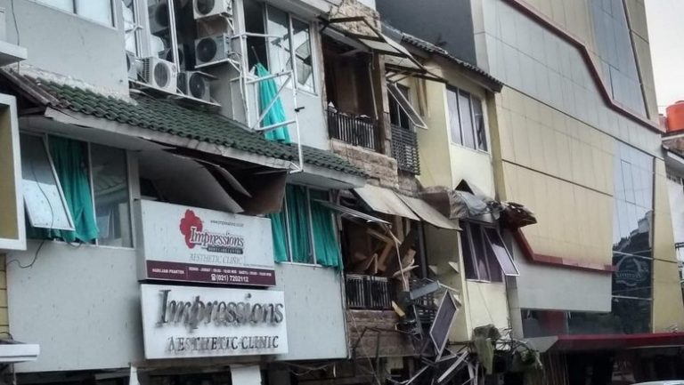 5 Fakta Ledakan di Kebayoran Baru yang Hanguskan 3 Ruko Sekaligus