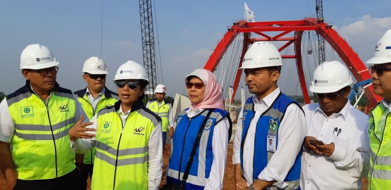 Menteri Rini Dorong Waskita dan Jasa Marga Kejar Target Akhir 2018