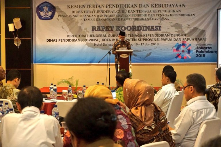 Mendikbud Serius Benahi Pendidikan di Papua dan Papua Barat