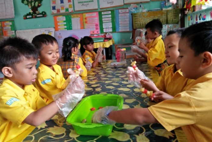 Peran Keluarga Dan Lembaga Paud Dalam Mencapai Anak Indonesia Genius Monitor