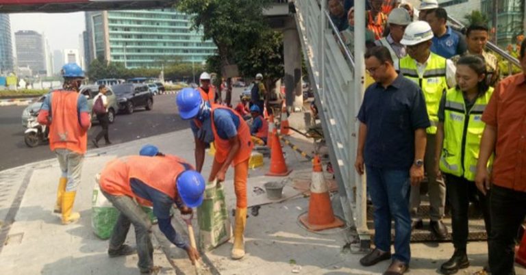 DPRD DKI Ingatkan Anies, Membangun atau Bongkar JPO Pakai Uang Rakyat