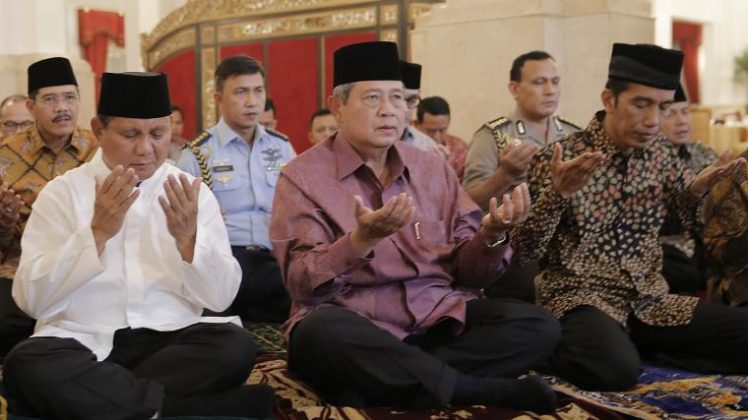 SBY Lelah 10  Tahun  Dirundung Skandal  Bank Century MONITOR