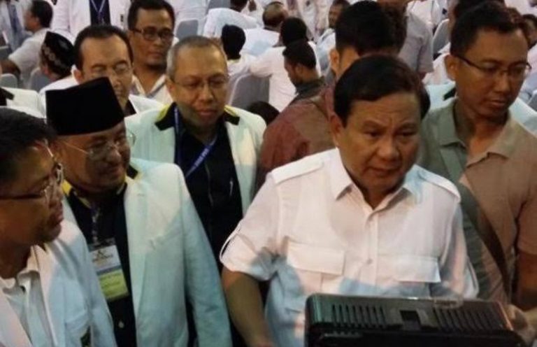 Pertemuan Prabowo dengan Ustadz Somad Sore ini Ditunda