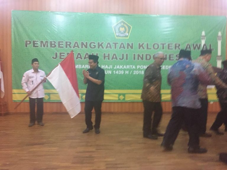 Kemenag Lepas 4.486 Jemaah Haji Kloter Pertama Pagi Ini