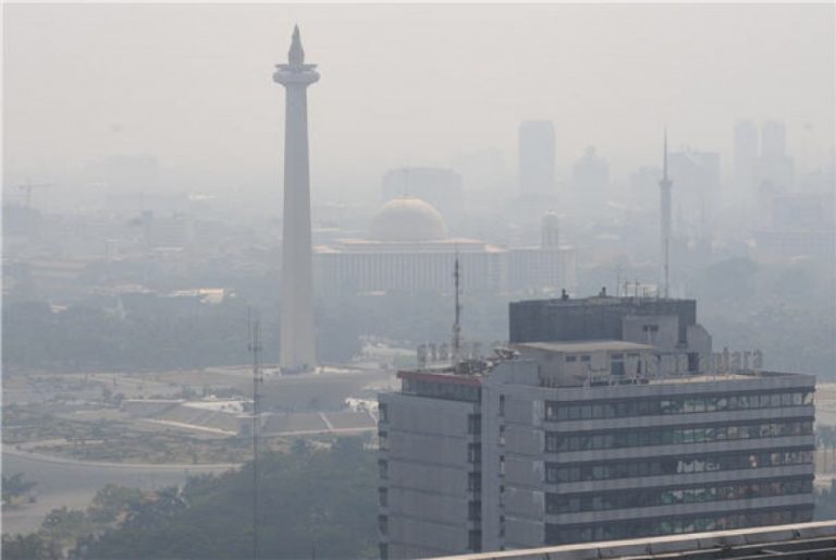 Kurangi Tingkat Polusi Di Ibukota Ini Langkah Anies Monitor