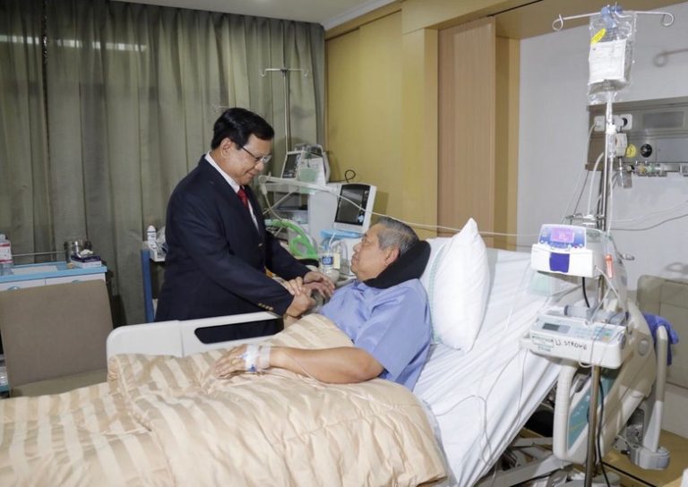 Jenguk SBY di RSPAD, Prabowo Pulang Tanpa Kesepakatan Politik