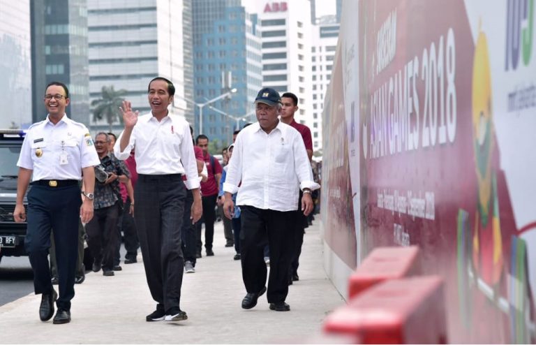 Bundaran HI Terlihat Indah, Jokowi Apresiasi Kinerja Anies