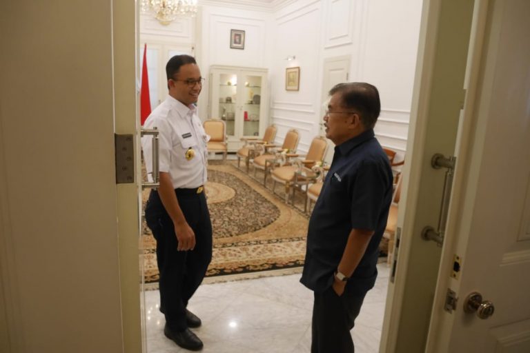 Kemesraan Anies dan JK di Balaikota Hebohkan Publik