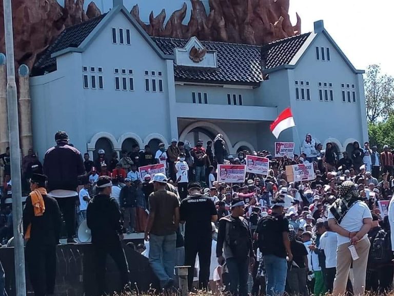 Deklarasi #2019GantiPresiden di Makassar Diwarnai Teriakan Jokowi-Ma’ruf Amin
