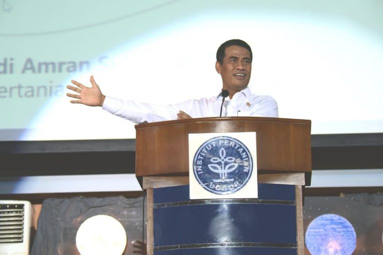 Produktivitas Pertanian Hingga Berantas Mafia Pangan Jadi Bahasan Dialog Mentan Saat Kuliah Umum di IPB