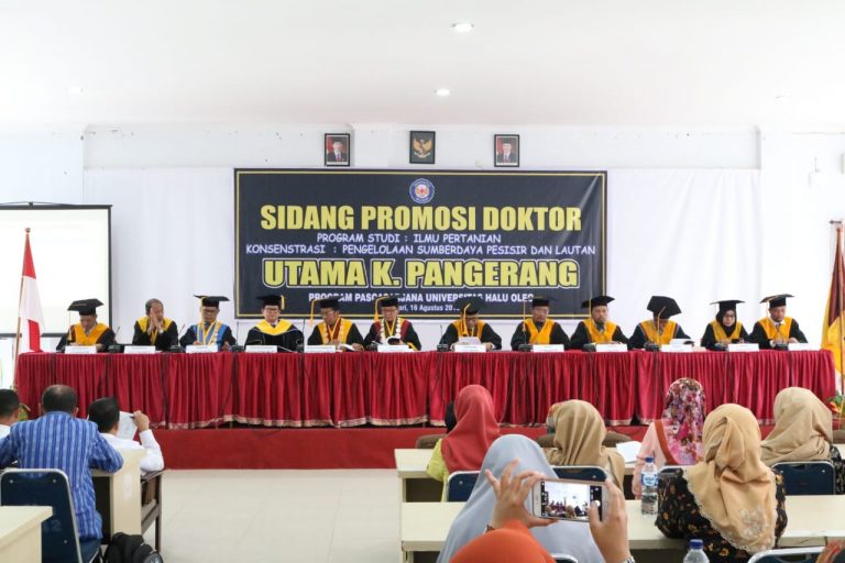 Prof Rokhmin Dahuri Uji Disertasi ‘Status Ikan Sidat’ di Unhalo Kendari