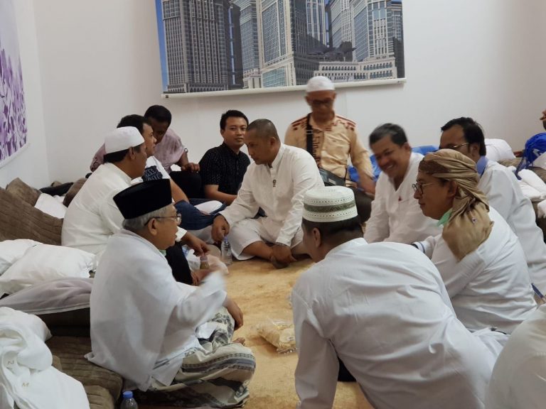 Amran jadi Saksi Dua Kubu Politik Bertemu di Tanah Suci