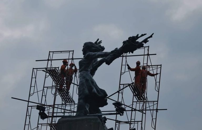 Monumen “Selamat Datang” Bundaran HI Dipercantik Jelang Asian Games