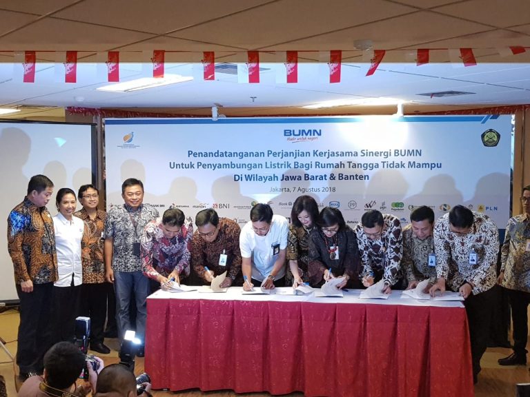 Pertamina Group Terangi 13.470 Rumah Tangga Kurang Mampu di Jabar & Banten
