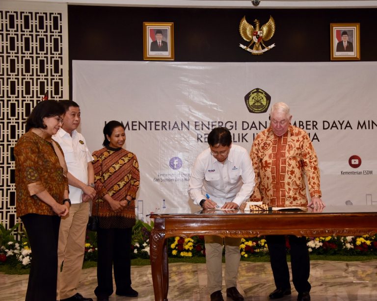 Penandatanganan Perjanjian Divestasi Saham Freeport di Kantor Kementerian ESDM