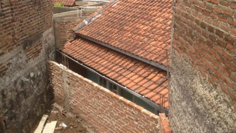 Enam Fakta dibalik Rumah Eko yang diblokade Tembok Tetangga