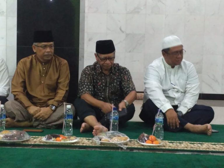 Mustofa Widjaja Tekankan Pentingnya Santuni Anak Yatim