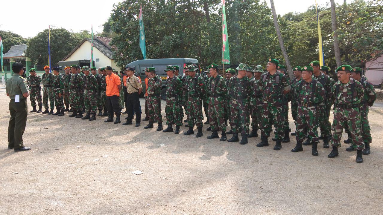 Danramil 17 Menjelaskan untuk Lapangan Desa Balecatur Digunakan untuk Upacara Pembukaan TMMD