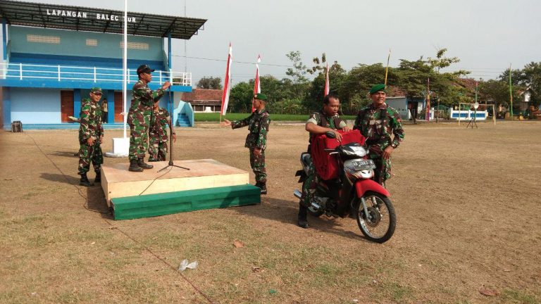 Penyiapan Sarana dan Prasarana yang Akan Digunakan untuk Pelaksanaan Upacara Pembukaaan