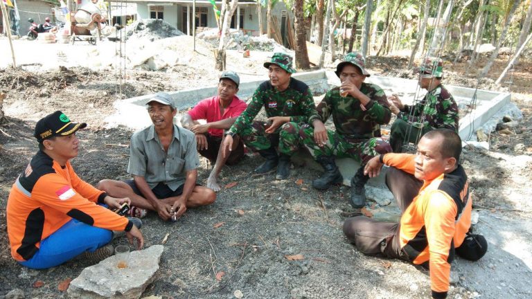 Ada Nilai Kebersamaan Antara TNI dan Warga