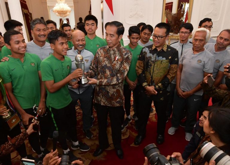 Bertemu Timnas U-16, Jokowi Janjikan Hal Ini